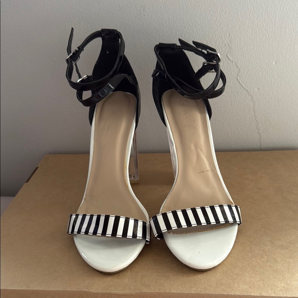 Wild DIVA Lounge Elegant Black and White Striped Heels